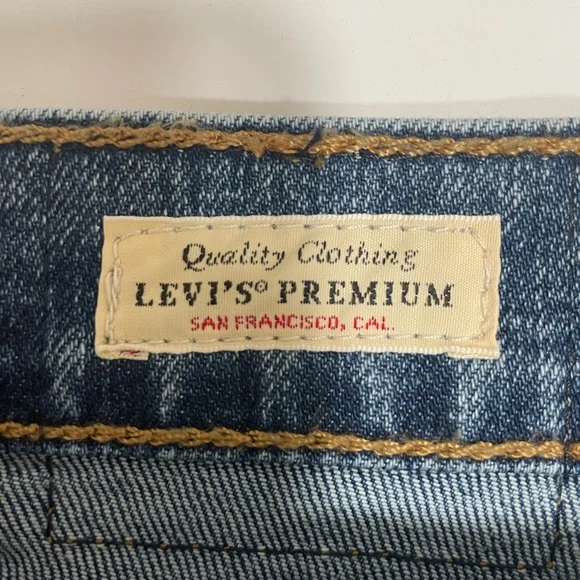 Levi's Blue 728 High Rise Wide-Leg Jeans - Picture 5 of 6